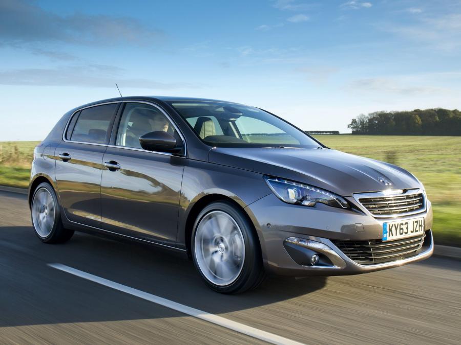  Peugeot 308 2013 года  (UK) (фото 9 из 25)